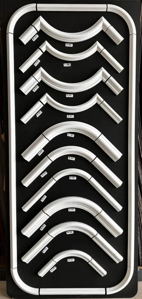 Corner Ornamental Mouldings- 30mm B53 Tapar