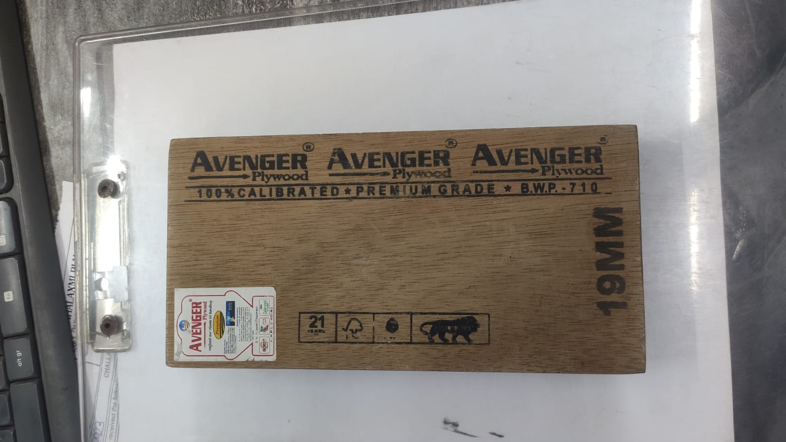 Avenger Premium 710 Plywood